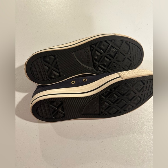 Converse - Picture 4 of 4